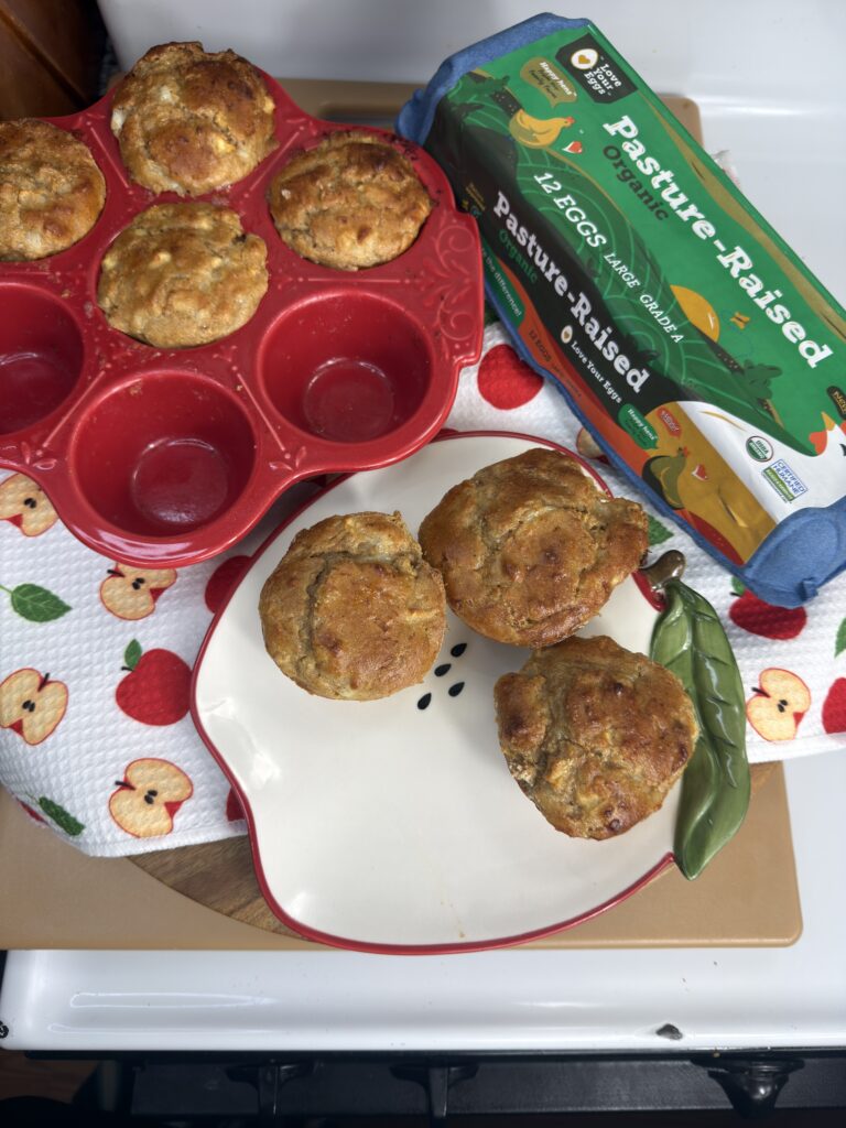 Apple Cinnamon Muffins 🍎🥚